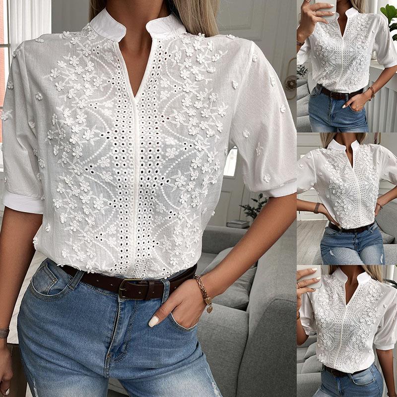 Isabella | Camicetta da donna in pizzo con scollo alto e scollatura a V