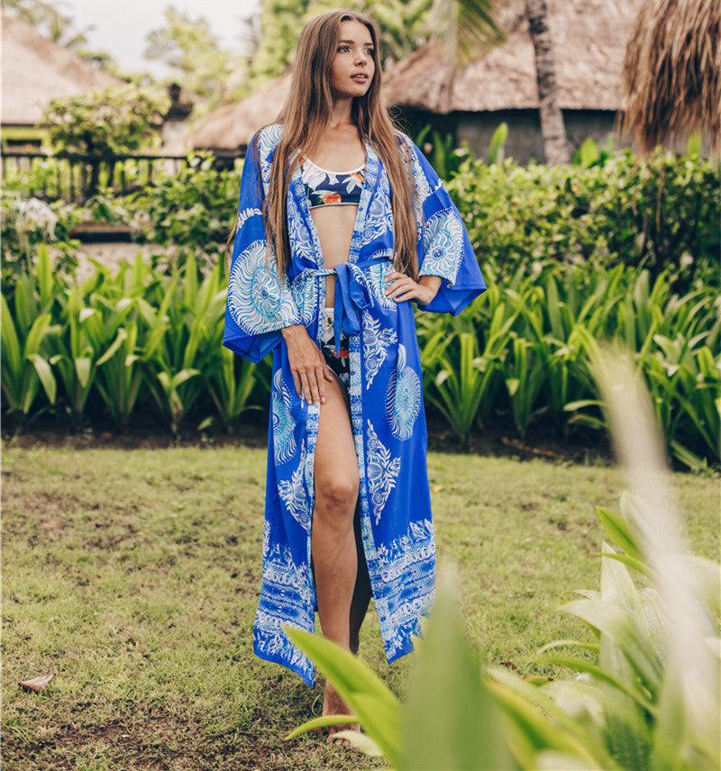 Women's beach robe with luxurious pattern details and deep slit Ivyshape