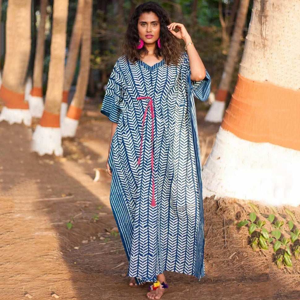 Women's kaftan with fashionable pattern and tie belt Ivyshape