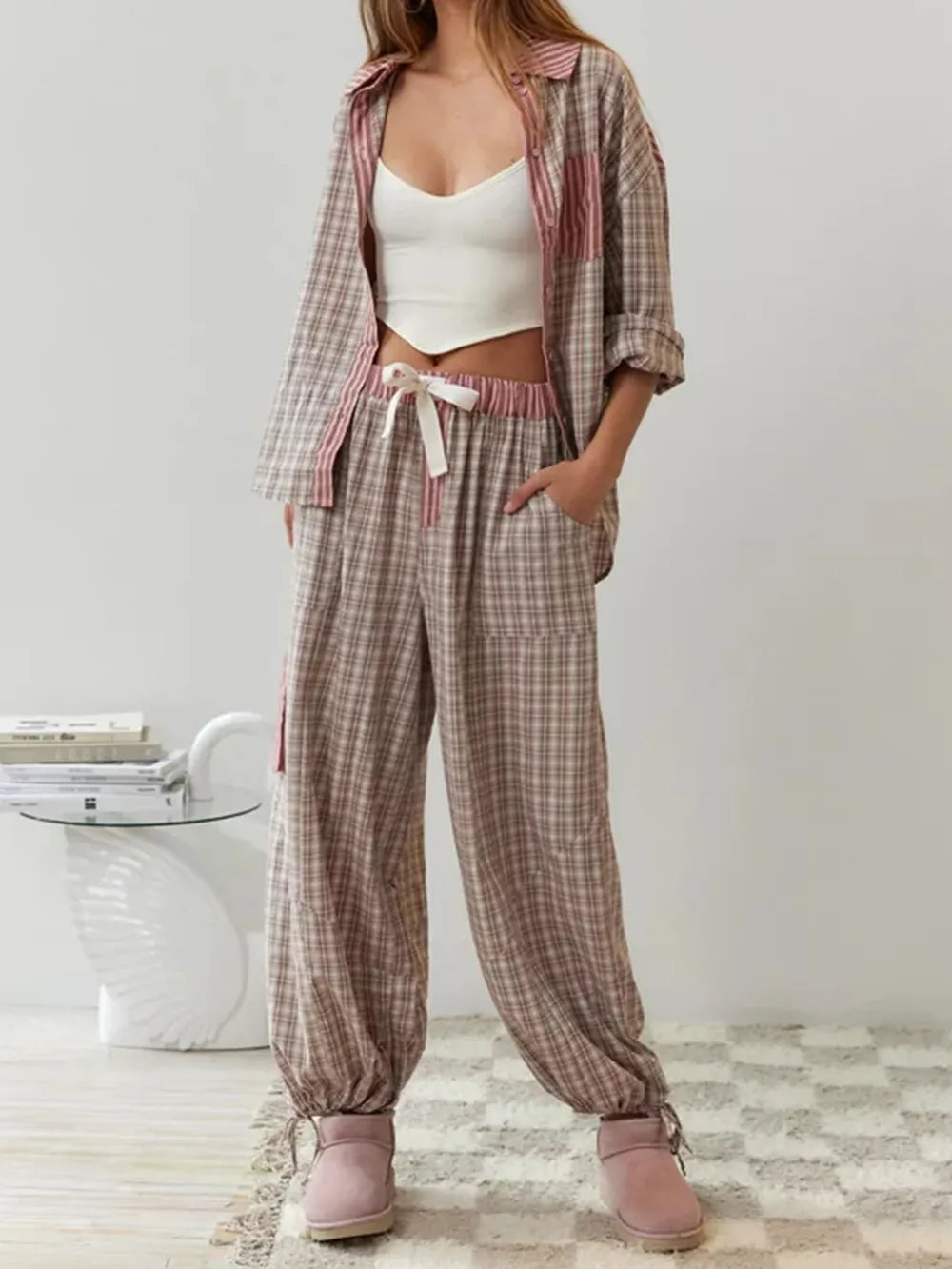 Olivia - Mixed striped shirt with oversize style and comfort.