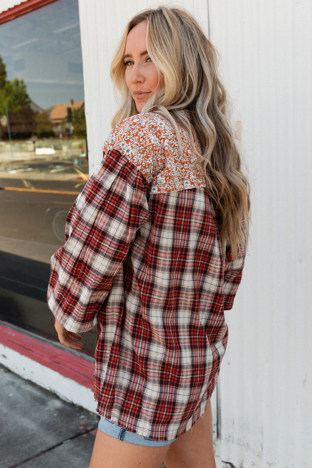 Martina | Blusa boho chic con maniche fantasia e dettagli floreali