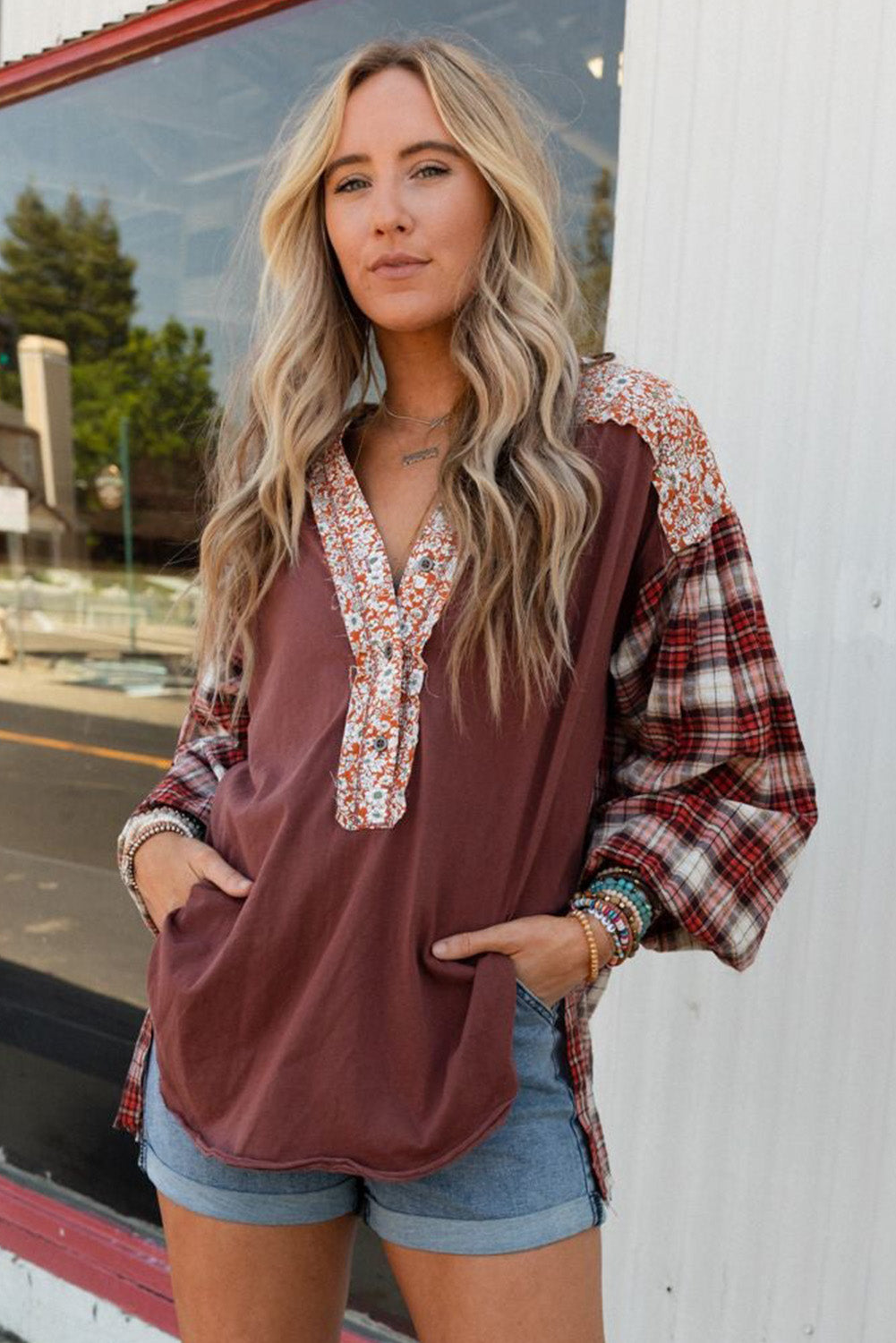 Martina | Blusa boho chic con maniche fantasia e dettagli floreali