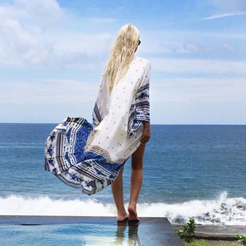 Ladies elegant beach kimono with floral accents and wide fit Ivyshape
