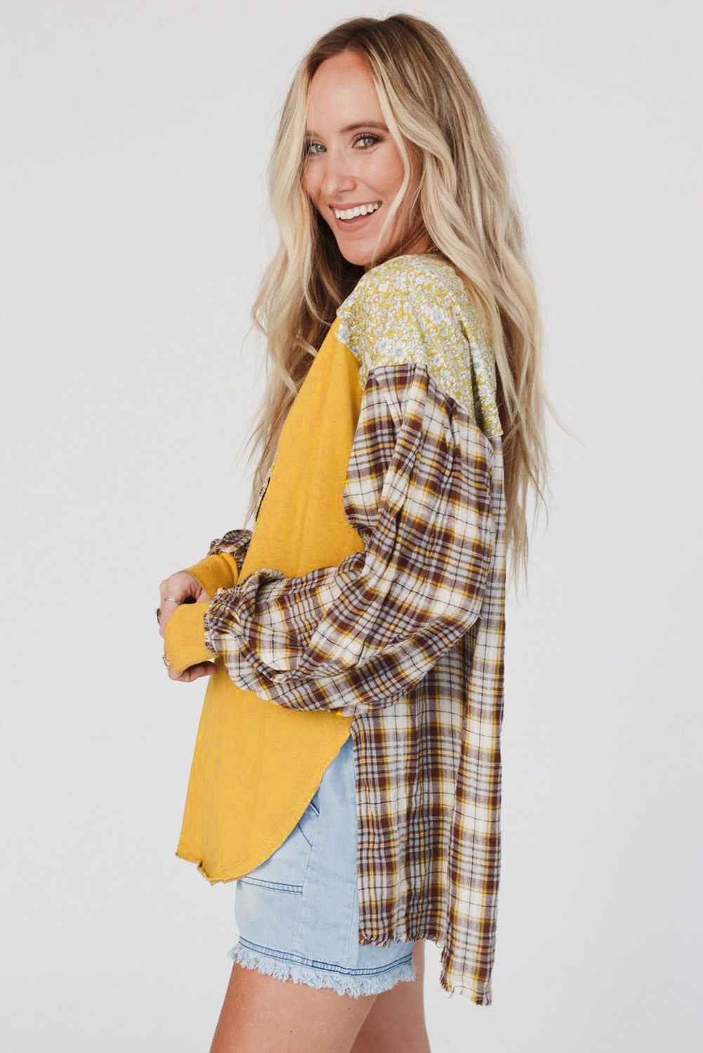 Martina | Blusa boho chic con maniche fantasia e dettagli floreali