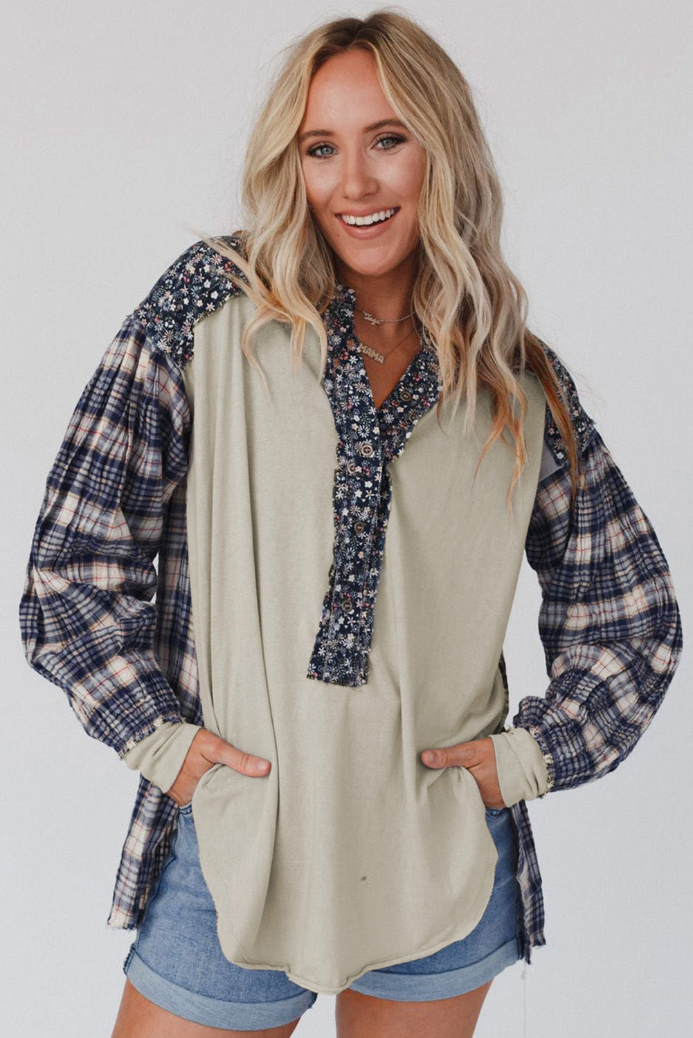 Martina | Blusa boho chic con maniche fantasia e dettagli floreali