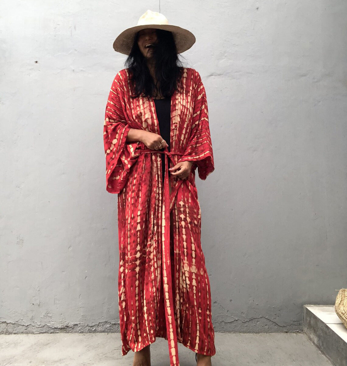 Women's elegant kaftan with playful batik pattern Ivyshape