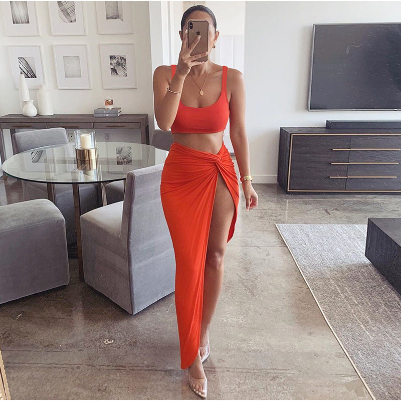 Ladies casual two-piece set with high slit and crop top Ivyshape