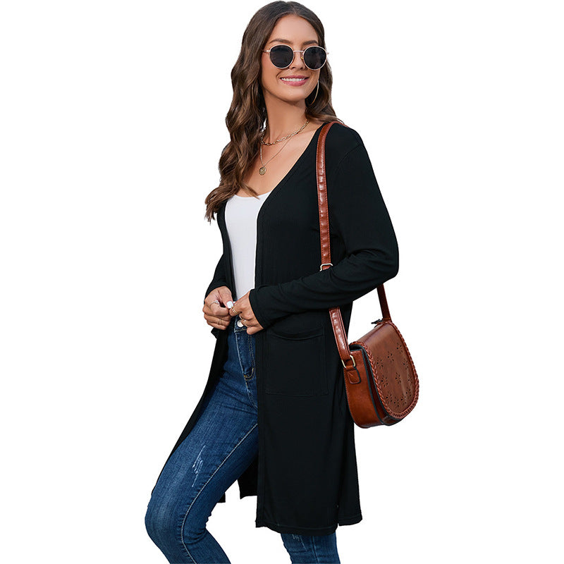 Ladies casual long cardigan with practical pockets and elegant V-neck Ivyshape