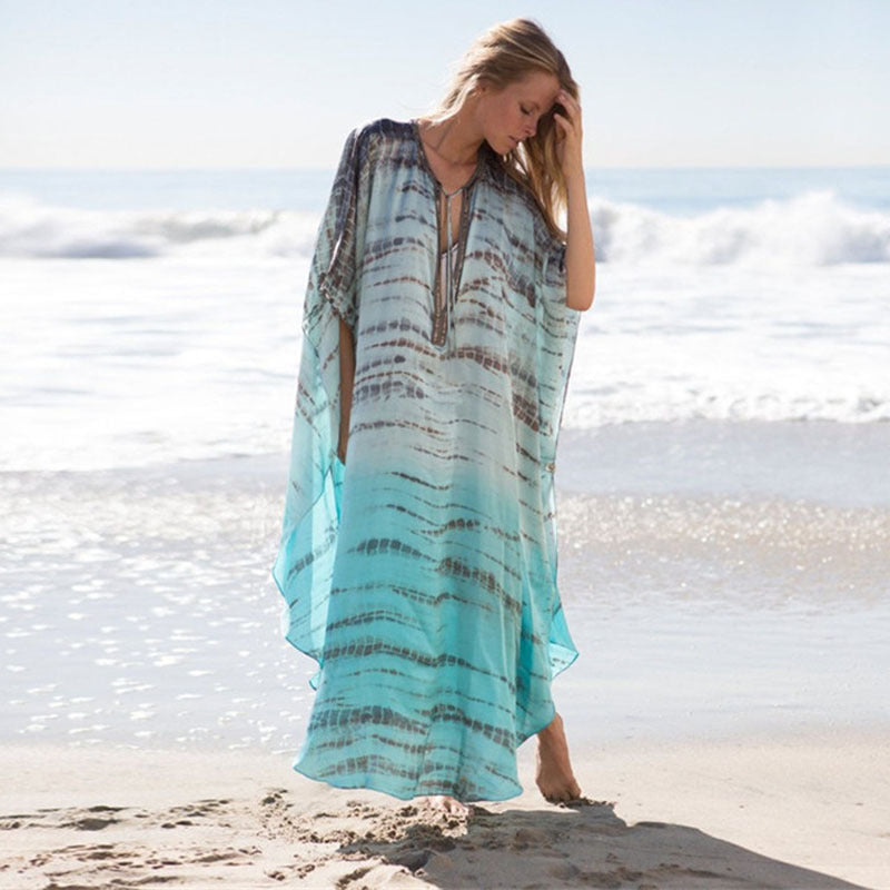 Women's airy beach kaftan with elegant wave pattern and side slit Ivyshape