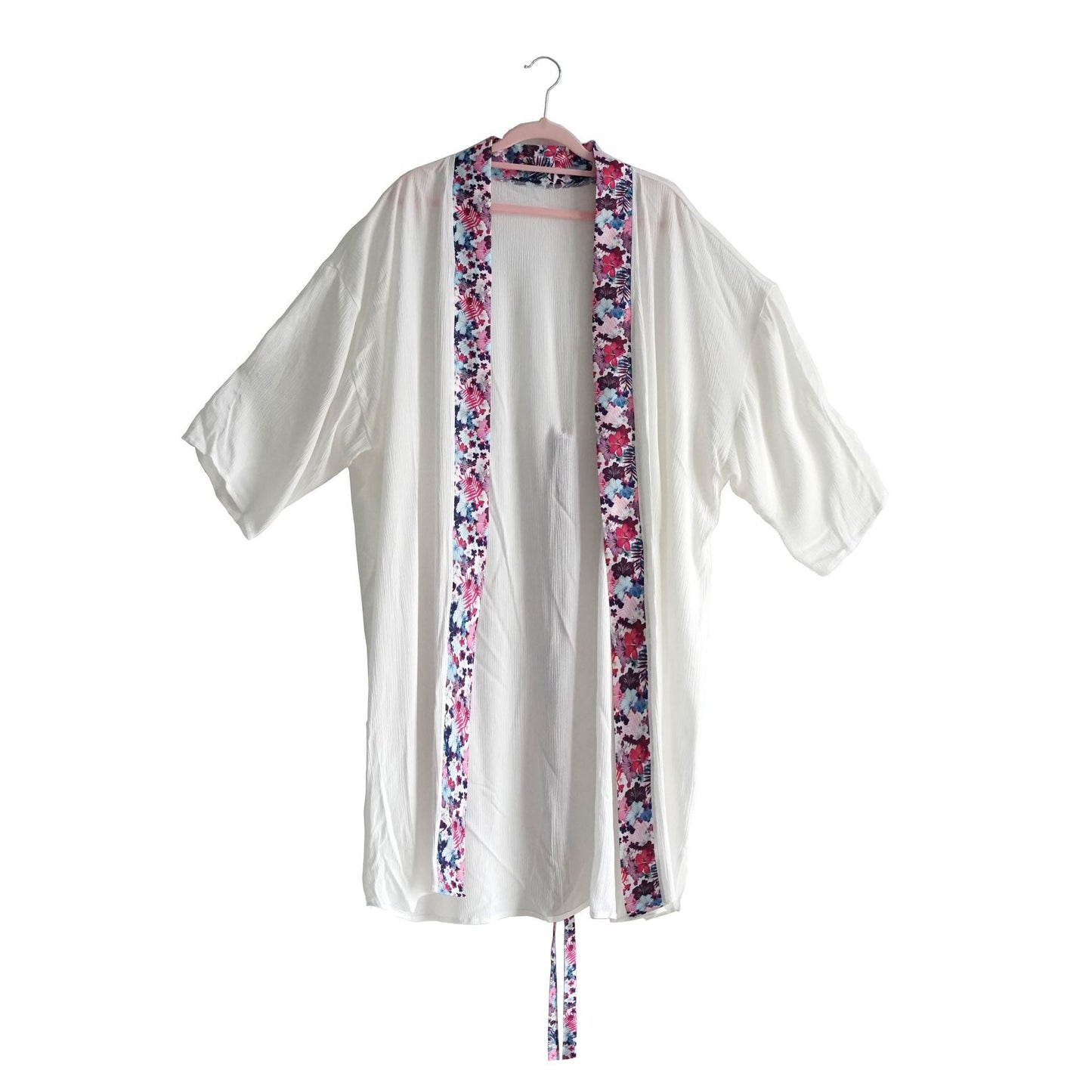 Women's printed kimono with wide sleeves and adjustable belt Ivyshape