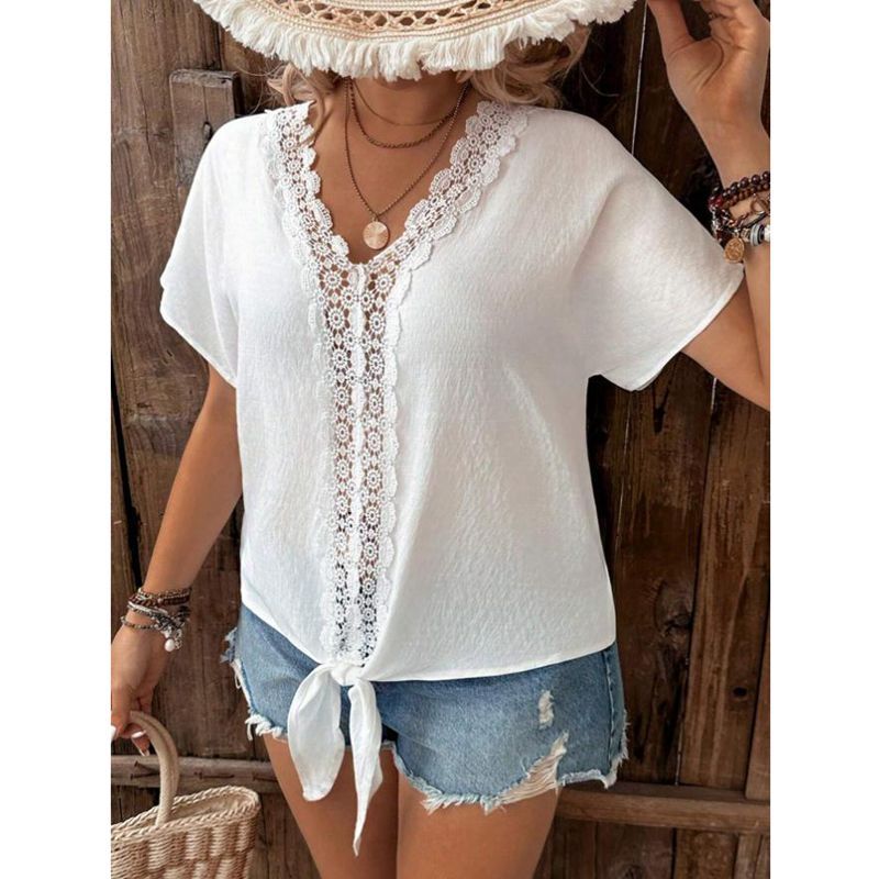 Ladies casual blouse with lace trim Ivyshape