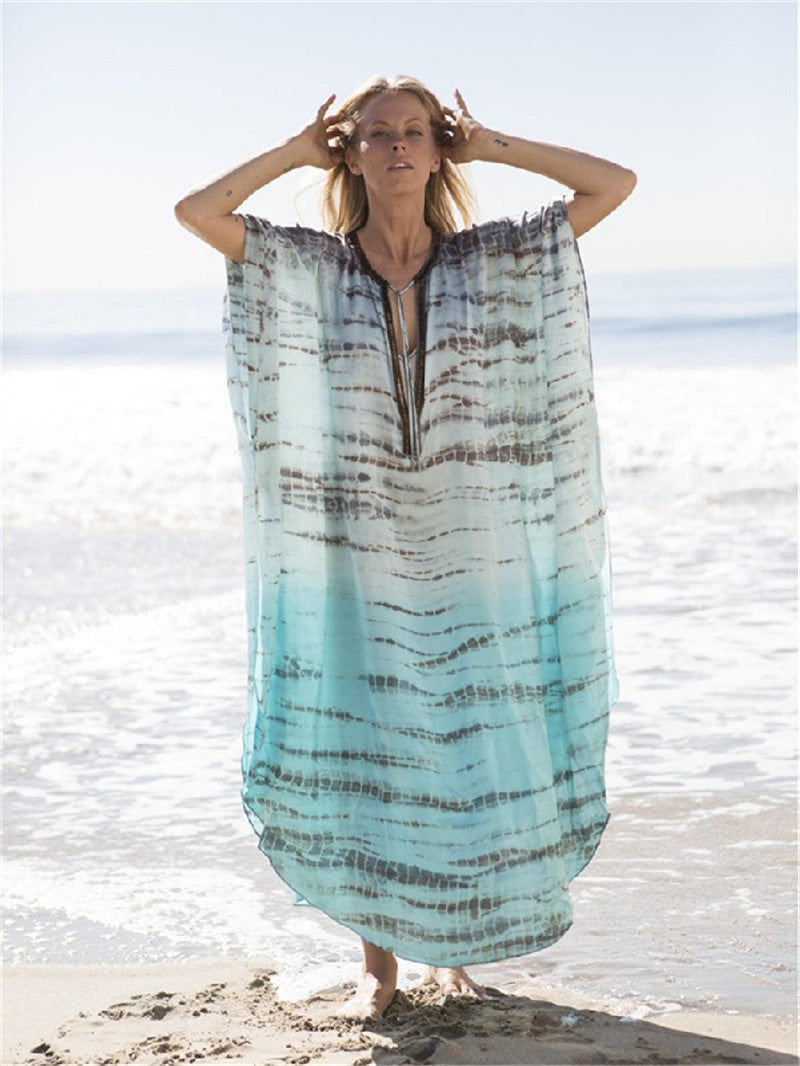 Women's airy beach kaftan with elegant wave pattern and side slit Ivyshape