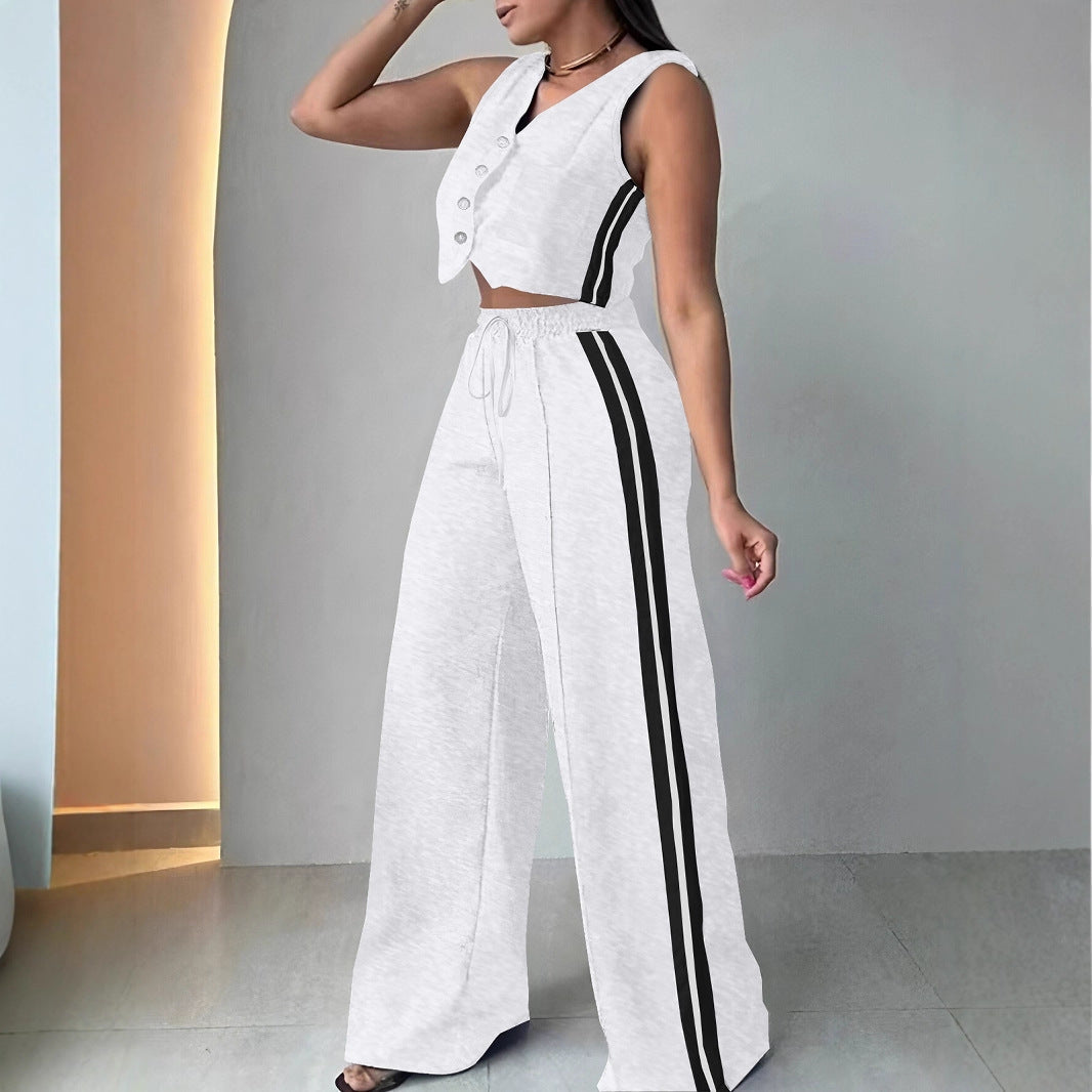 Ladies casual two-piece set with cropped top and wide-cut pants Ivyshape