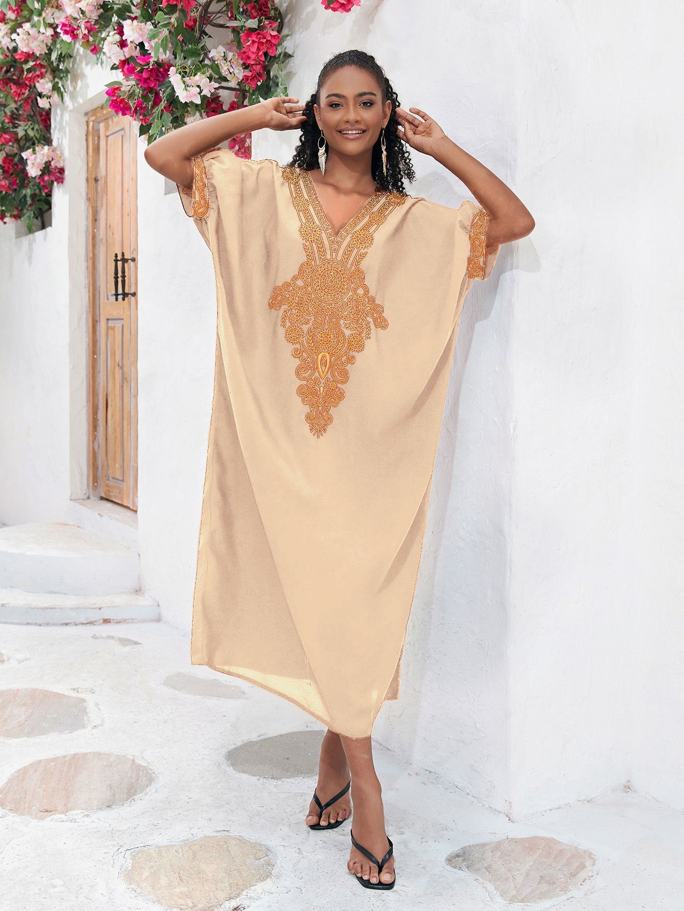 Women's maxi dress with luxurious, elaborate embroidery Ivyshape