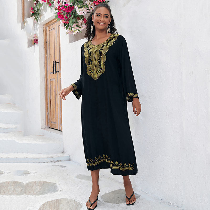 Ladies elegant maxi dress with elaborate embroidery and side slits Ivyshape