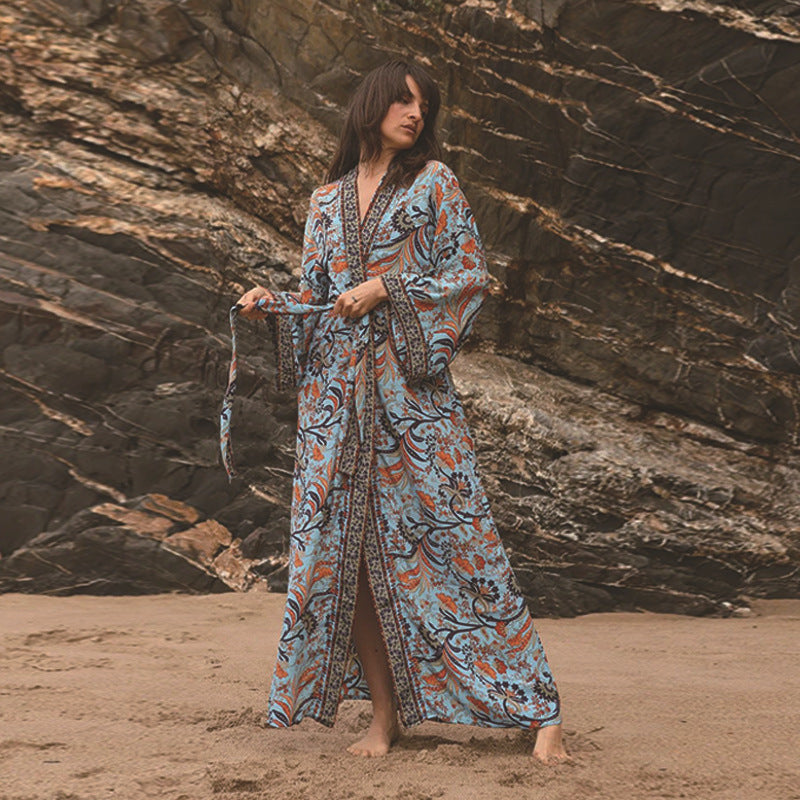 Women's maxi kimono with luxurious floral design and wide sleeves Ivyshape