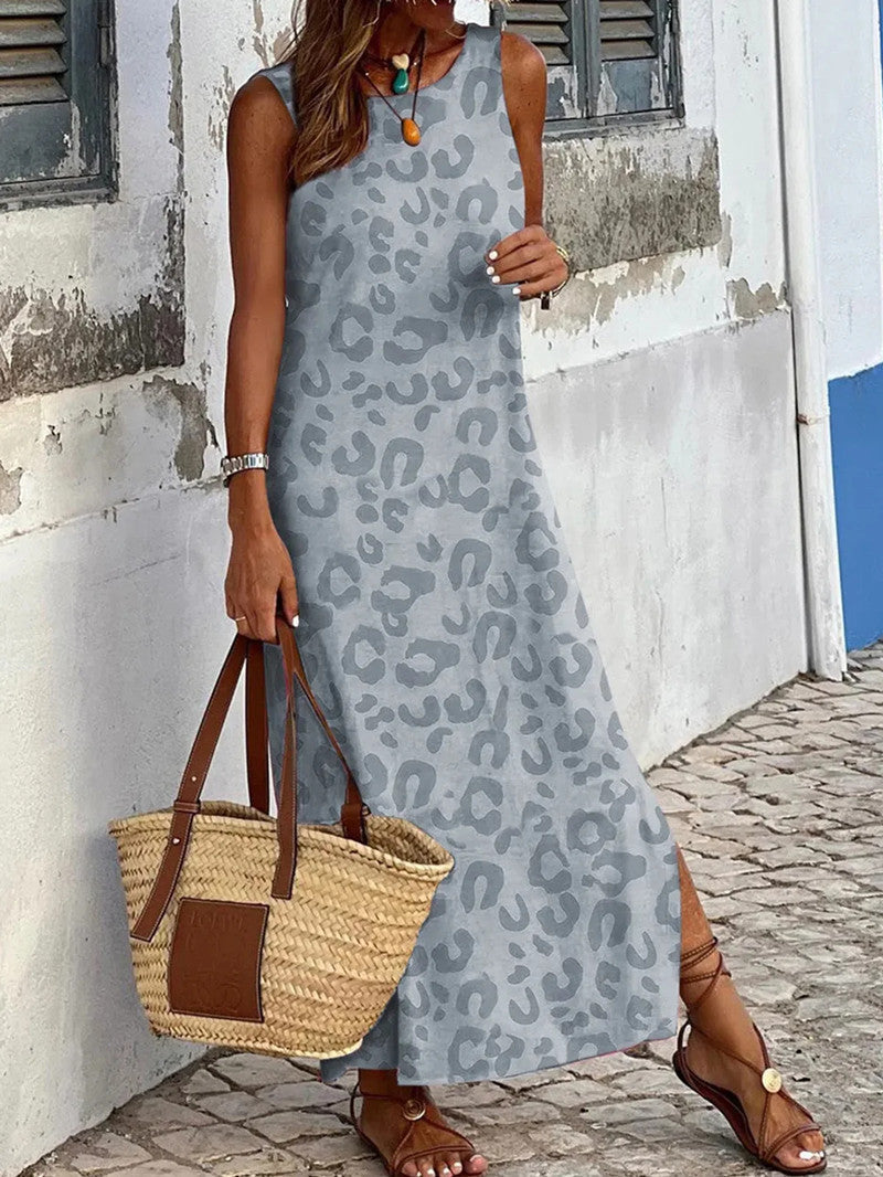 Ladies Maxi Dress with trendy leopard pattern and casual cut Ivyshape