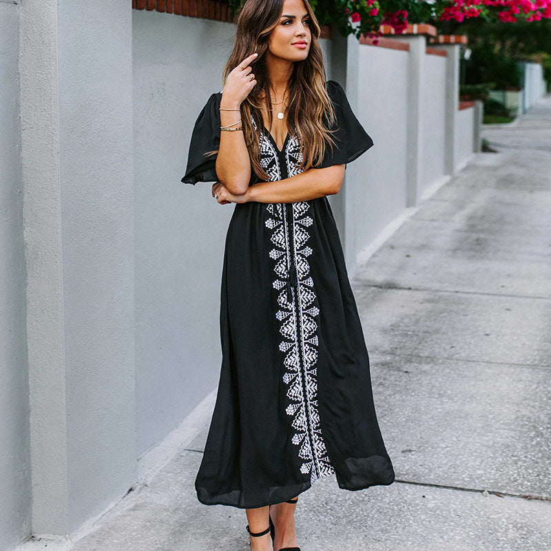 Women’s Maxi Dress with Artistic Embroidery and Wide Cut Ivyshape