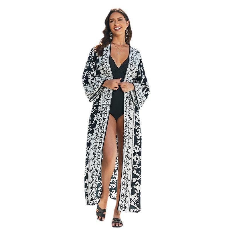 Women's beach tunic with elegant patterned border and deep slit Ivyshape