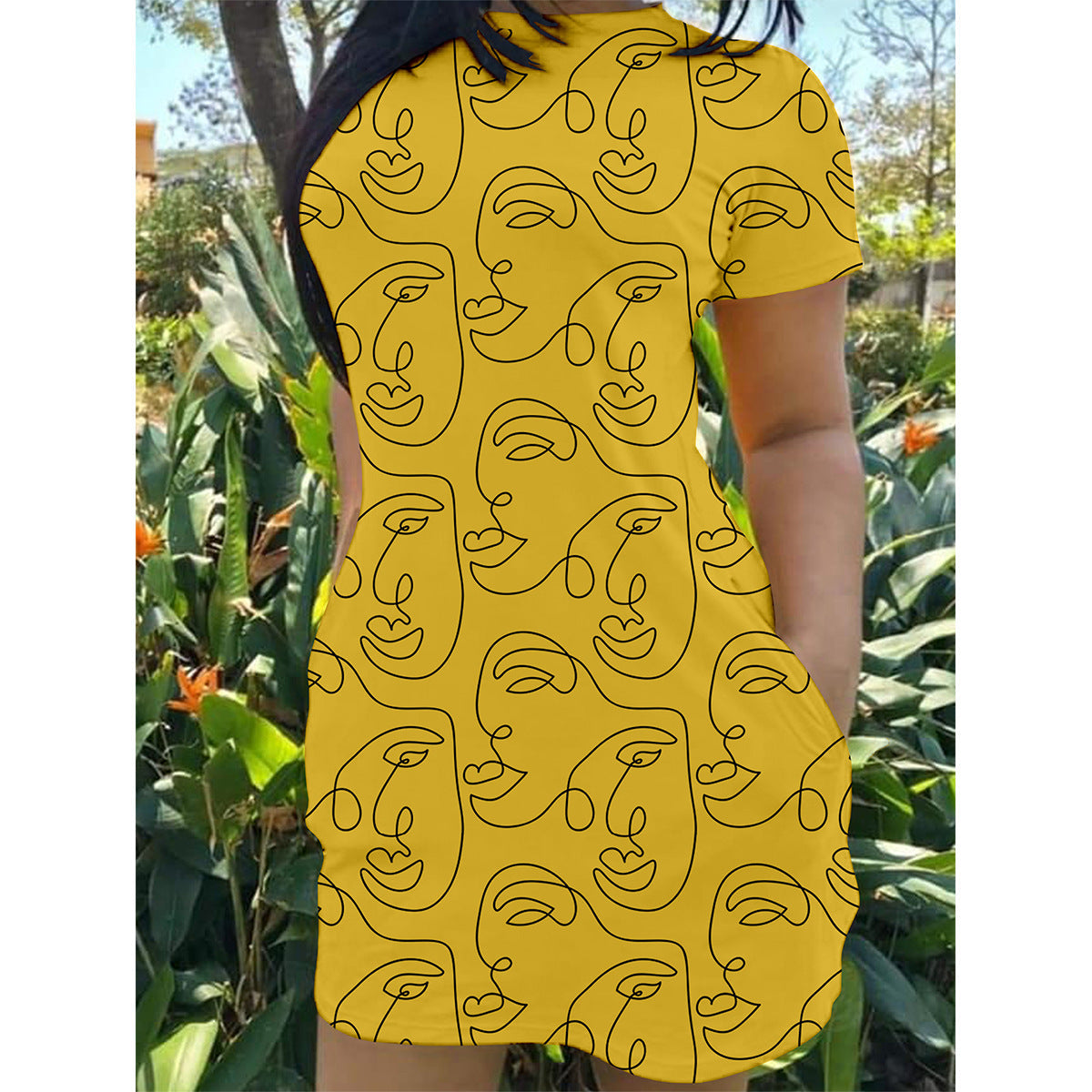 Ladies minidress with creative line pattern Ivyshape