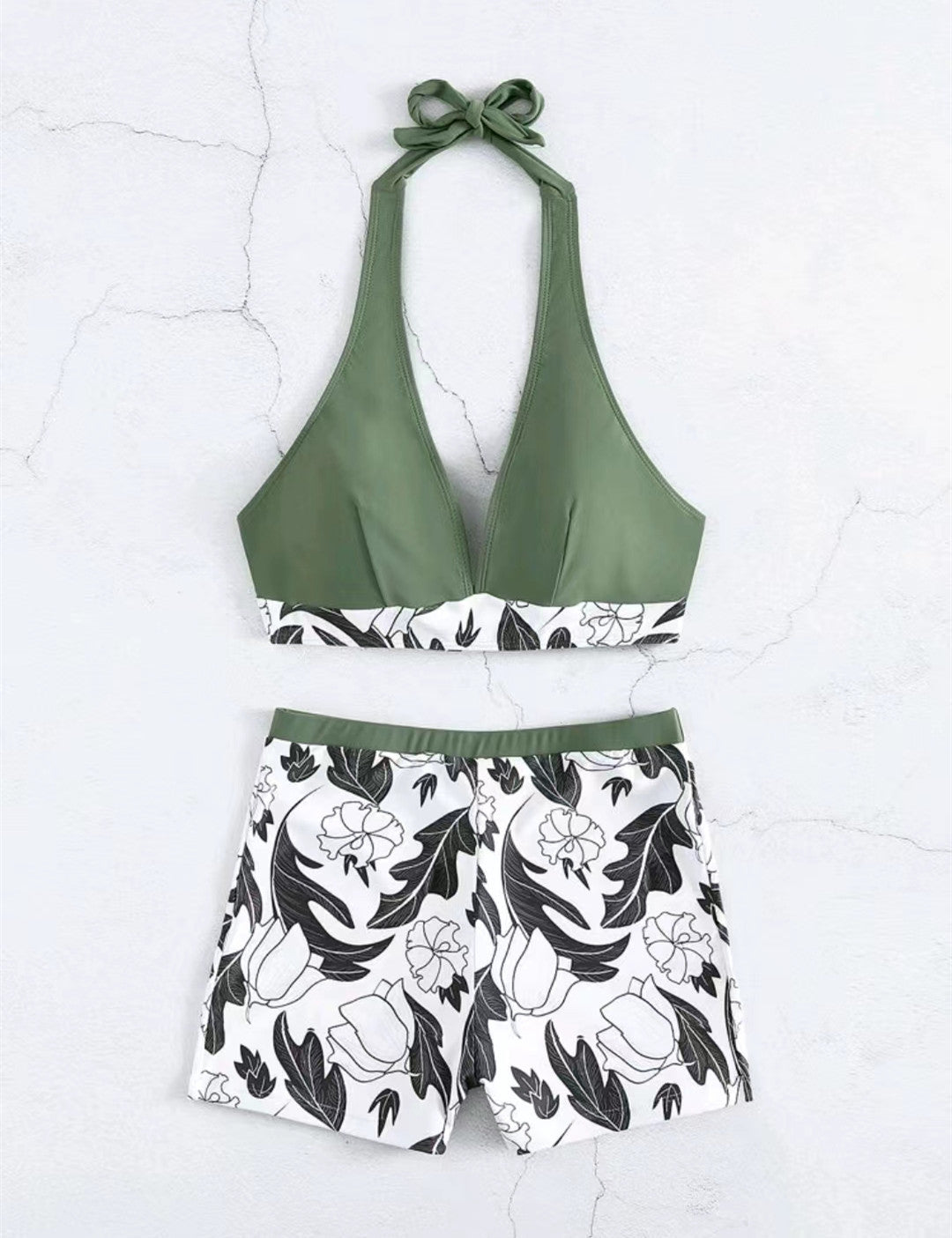 Women's bikini top with high-cut shorts and floral design Ivyshape