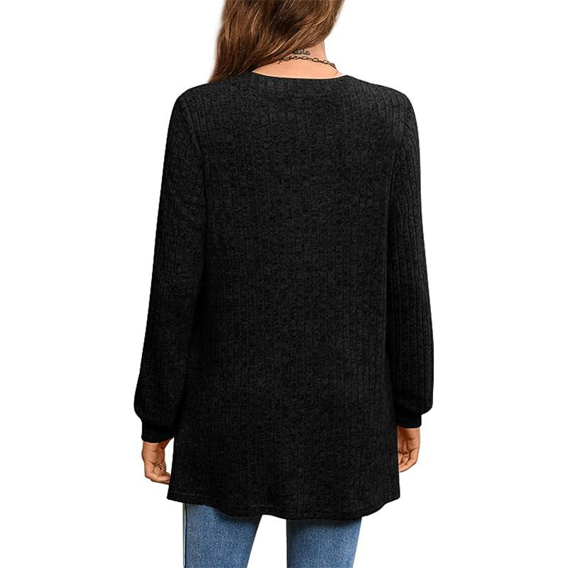 Women’s knitted sweater with side welt pocket and V-neck Ivyshape
