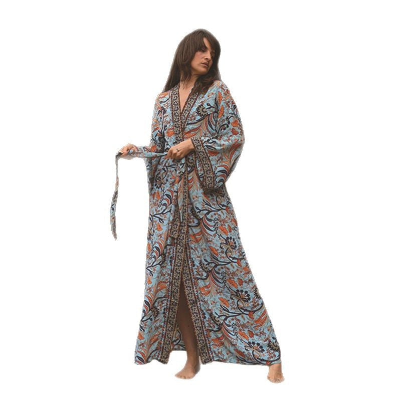 Women's maxi kimono with luxurious floral design and wide sleeves Ivyshape