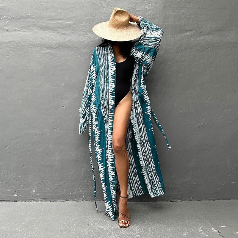 Women's Beach Kimono with Artistic Ikat Pattern and Side Slit Ivyshape
