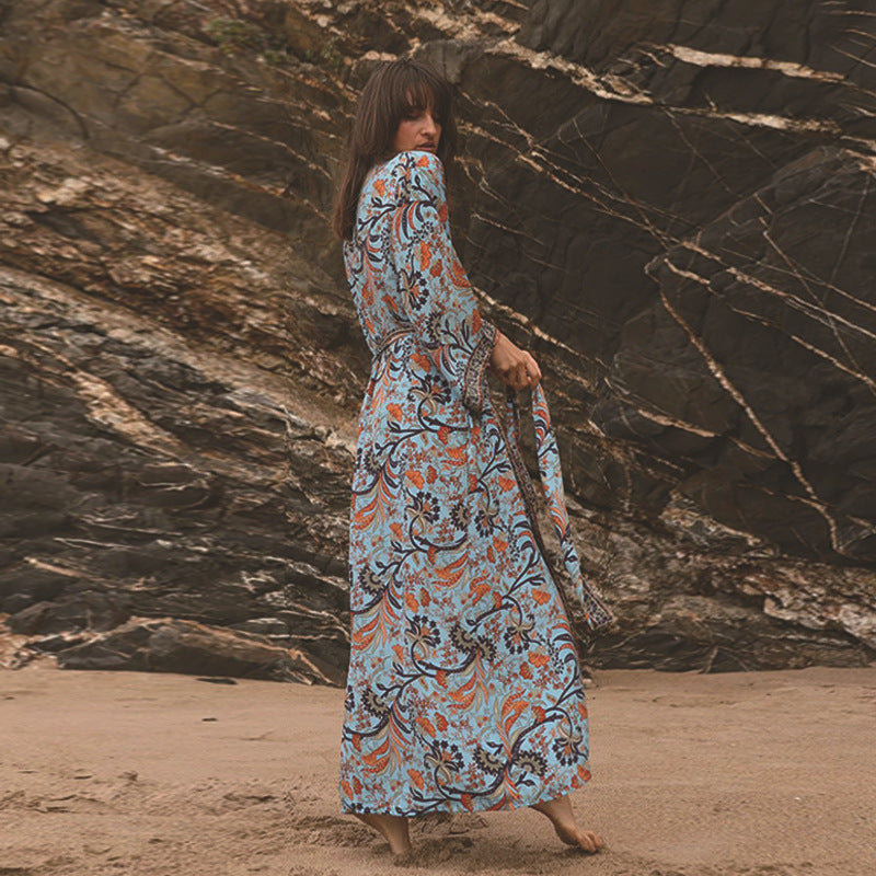 Women's maxi kimono with luxurious floral design and wide sleeves Ivyshape