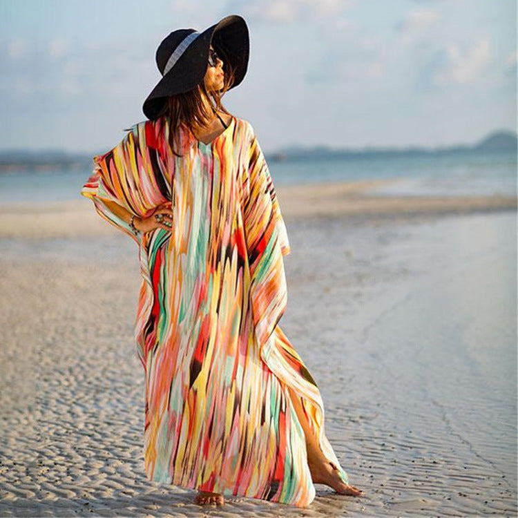 Ladies beach robe with artistic pattern and generous cut Ivyshape