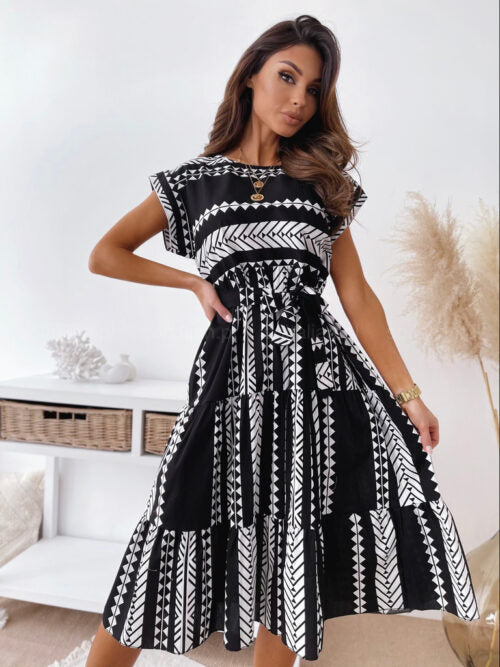 Ladies Midi Dress with unique graphic pattern and tailored design Ivyshape