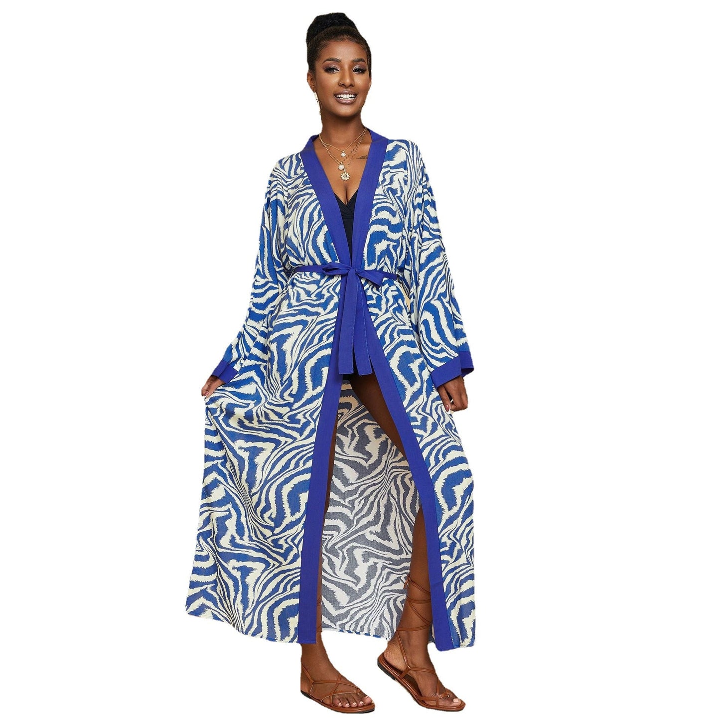 Women's luxurious bathrobe with exotic pattern Ivyshape