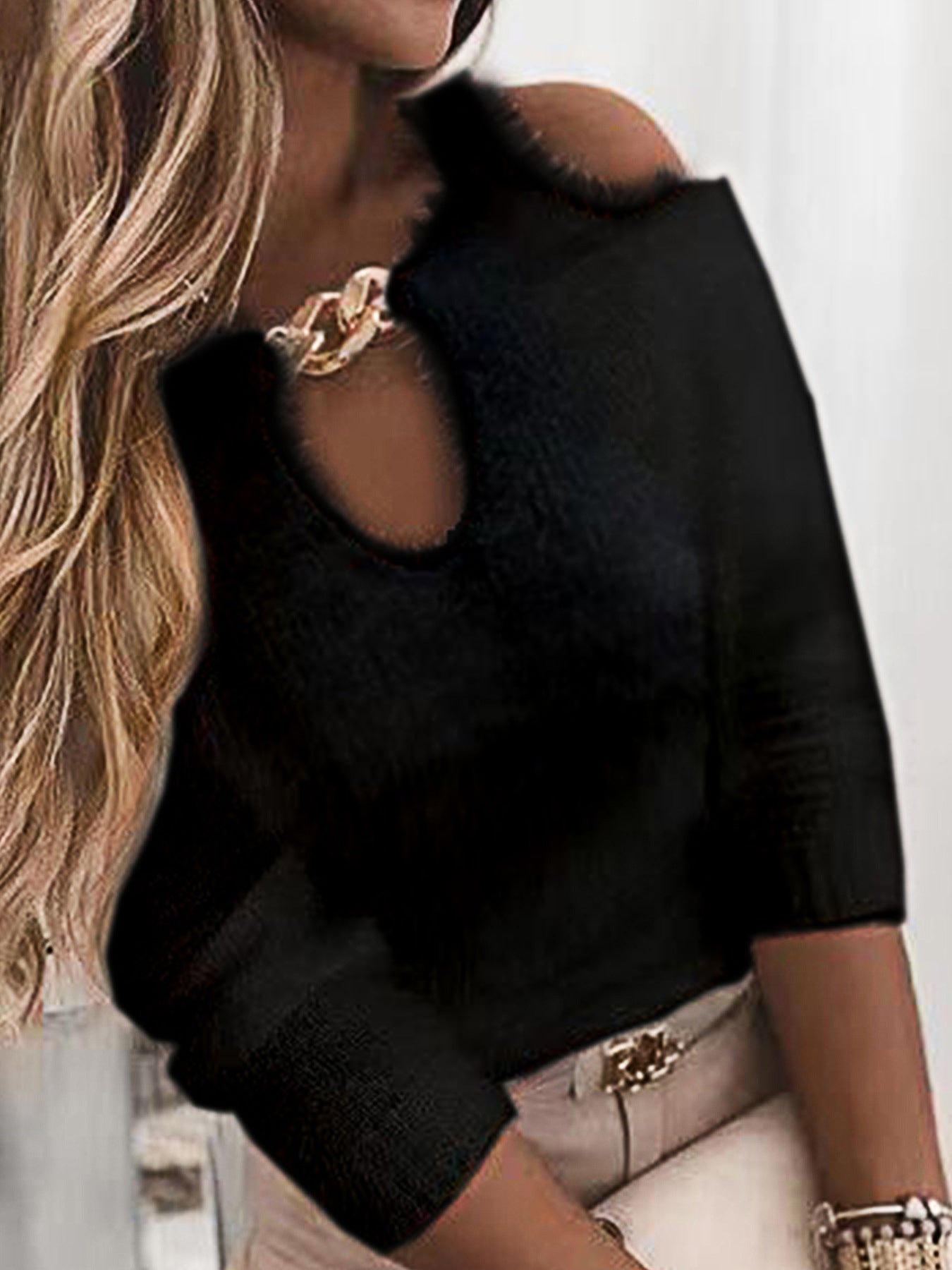Women's elegant crop pullover with keyhole neckline and shiny decorative details Ivyshape