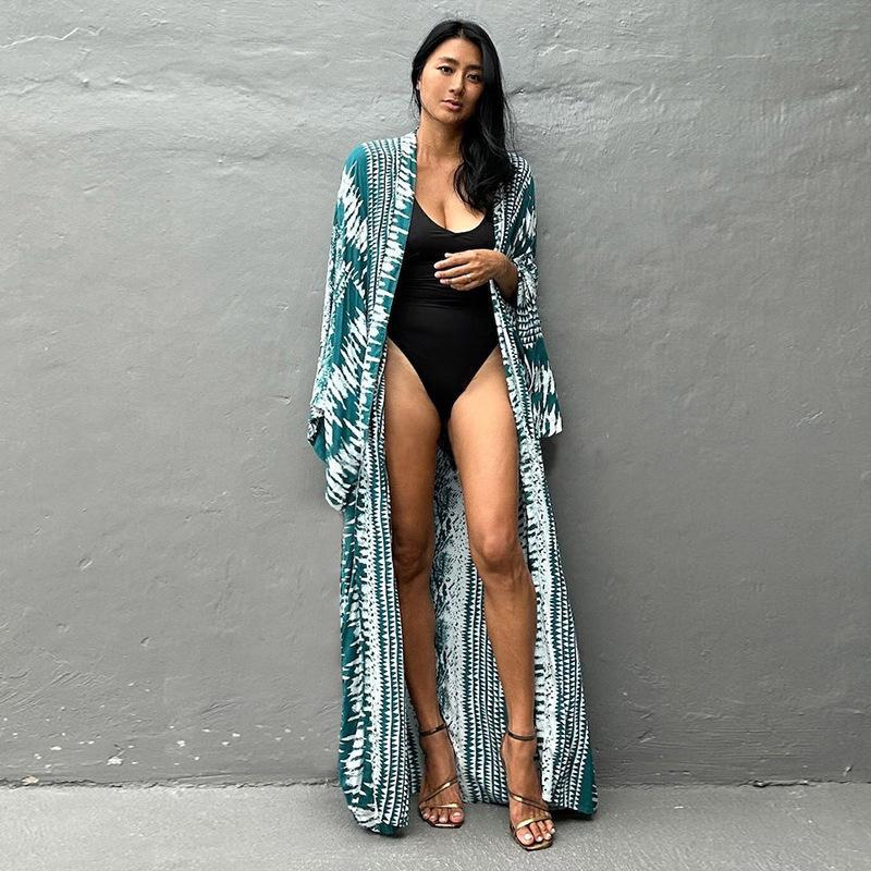 Women's Beach Kimono with Artistic Ikat Pattern and Side Slit Ivyshape