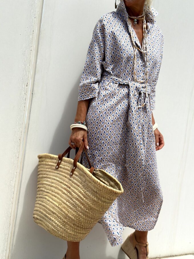 Women's shirt dress with waist belt and trendy stripe pattern Ivyshape