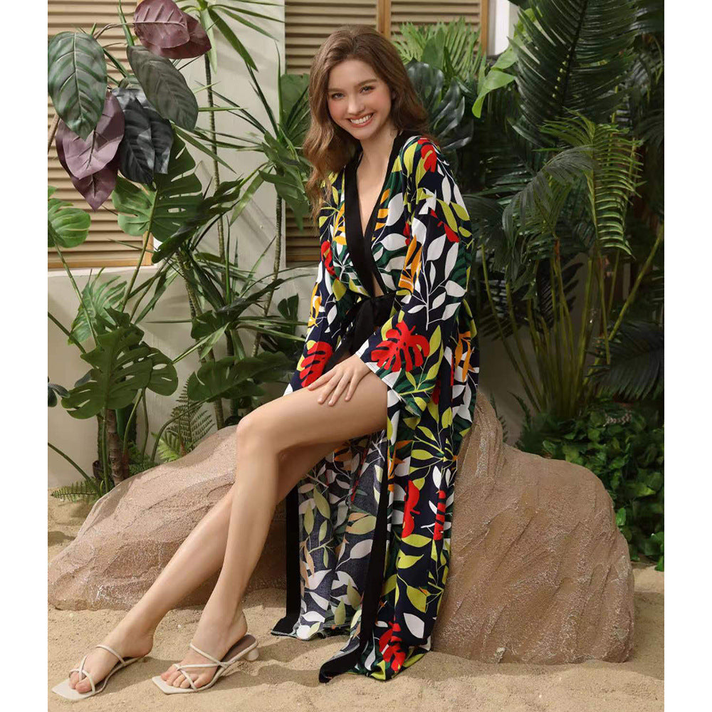Women's elegant beach kimono with floral pattern and voluminous sleeves Ivyshape