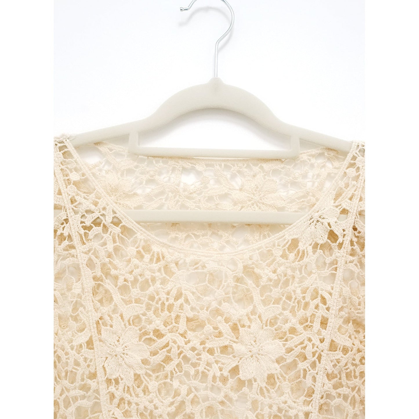 Ladies elegant Boho cardigan with romantic lace and fringe details Ivyshape
