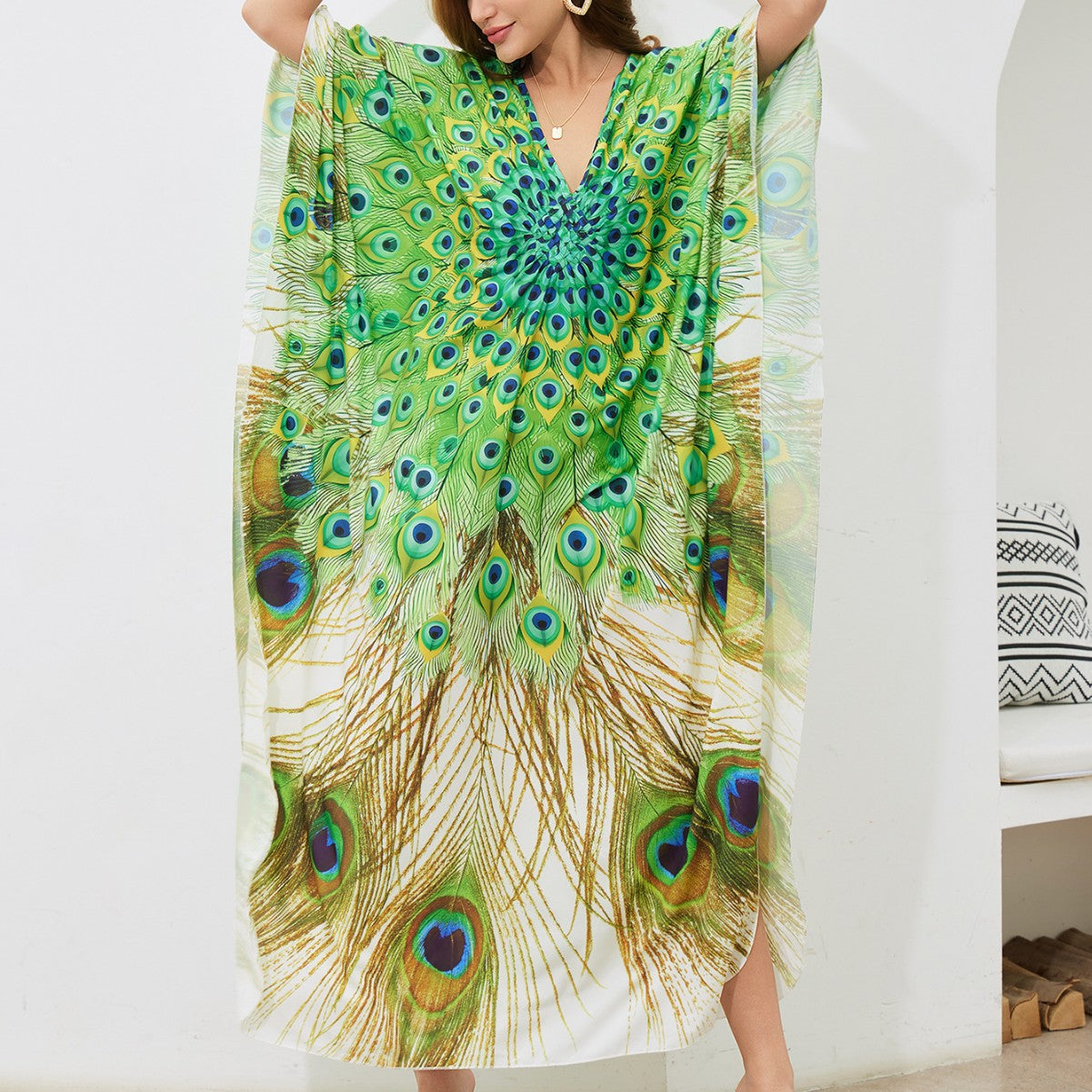 Women's beach kaftan with floral design and airy cut Ivyshape
