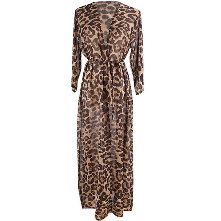 Women's beach cover-up with animal print design and casual cut Ivyshape