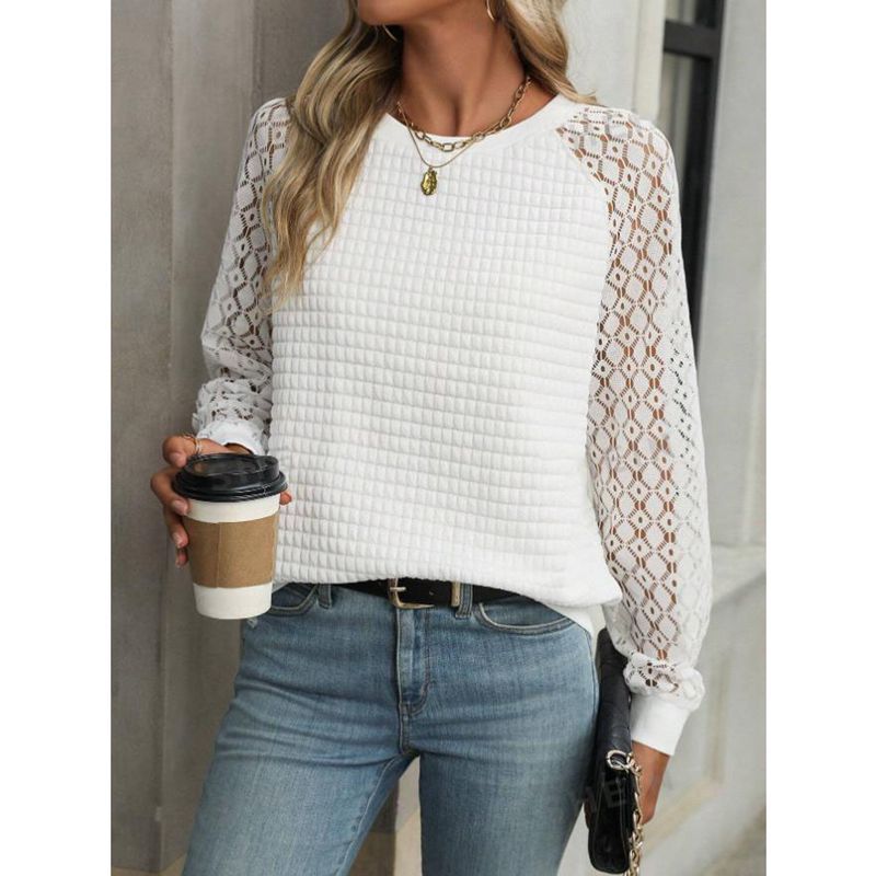 Women's sweatshirt with decorative crochet sleeves and textured fabric Ivyshape