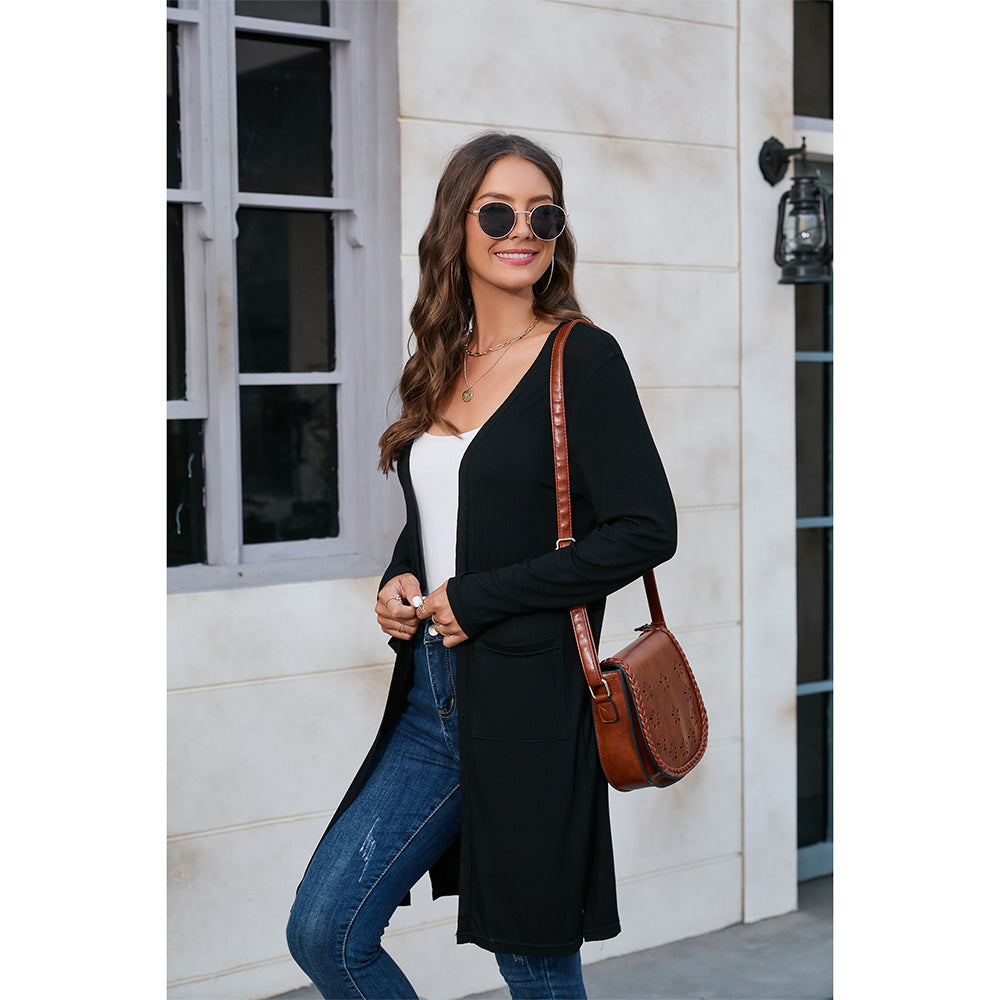 Ladies casual long cardigan with practical pockets and elegant V-neck Ivyshape