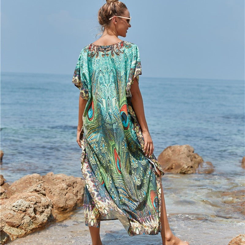 Ladies Kaftan with artistic peacock motif Ivyshape