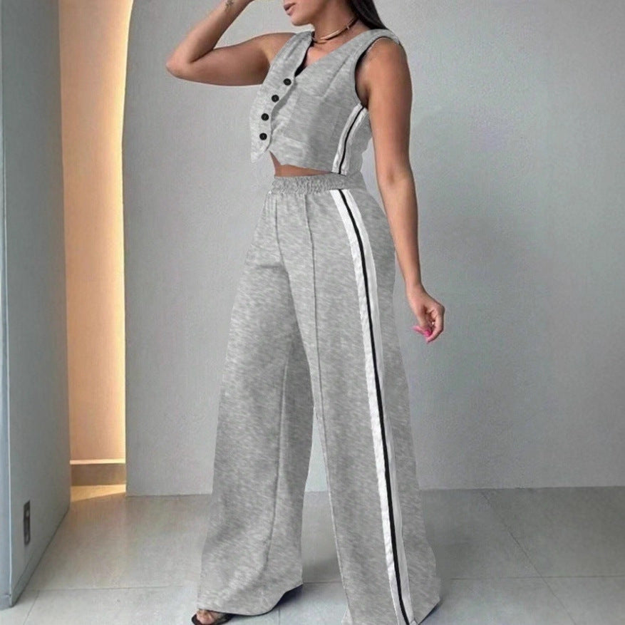 Ladies casual two-piece set with cropped top and wide-cut pants Ivyshape
