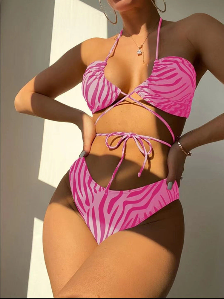 Women's triangle bikini with adjustable straps and sophisticated cut Ivyshape