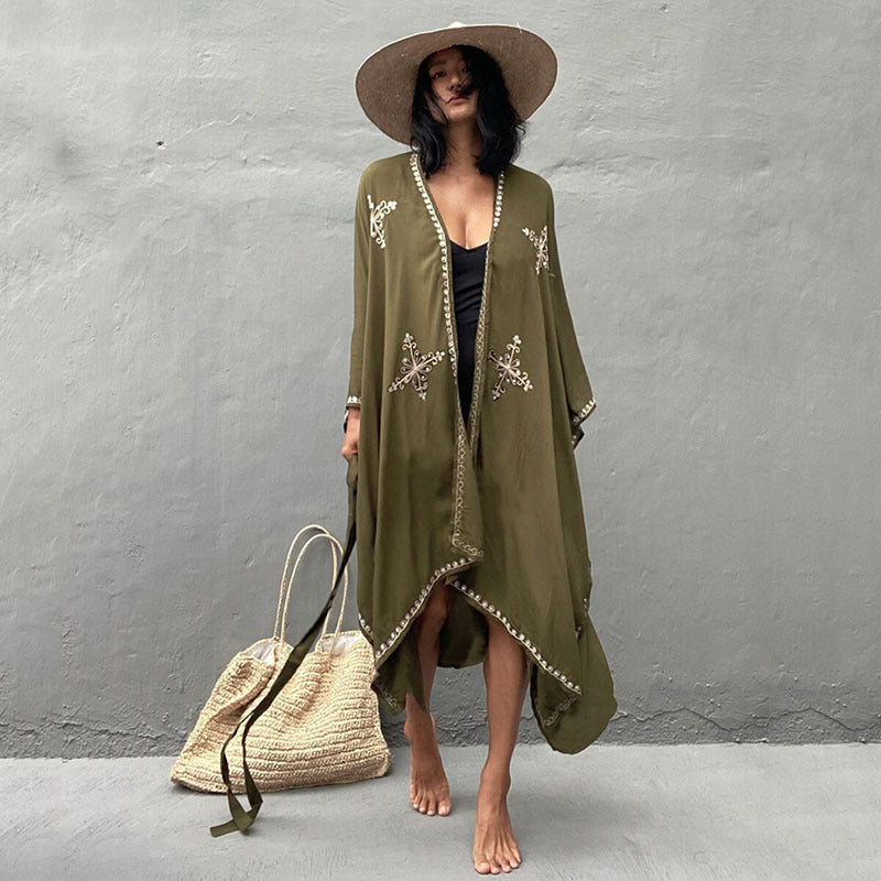 Ladies beach tunic with elaborate decoration and side slit Ivyshape