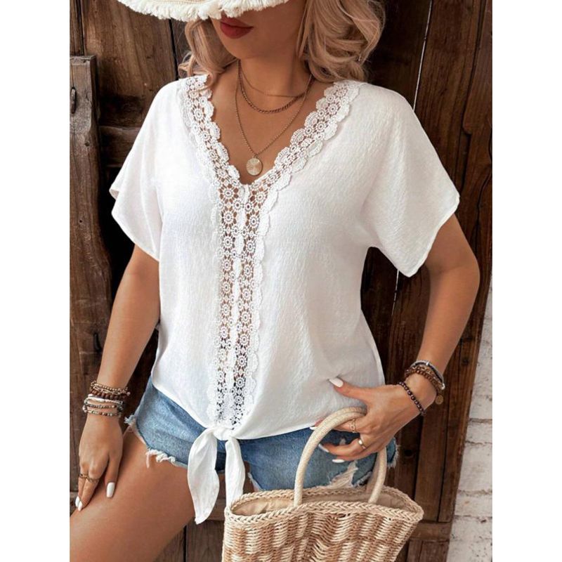 Ladies casual blouse with lace trim Ivyshape