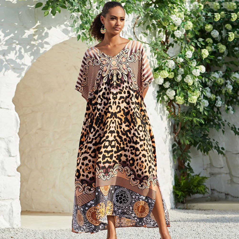 Women’s maxi dress with elegant leopard print and side slits Ivyshape