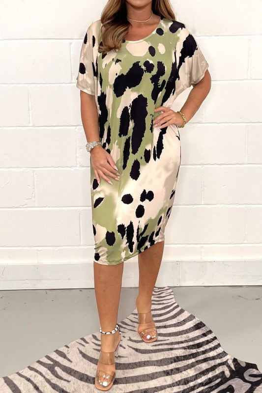 Ladies Elegant and Airy Midi Dress with Unique Animal Print Ivyshape