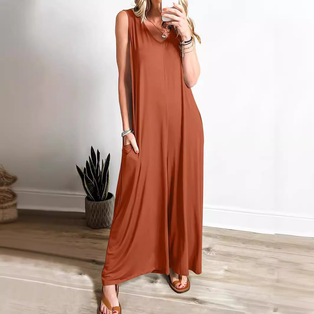 Women's sleeveless maxi dress with side pockets and flowing silhouette Ivyshape