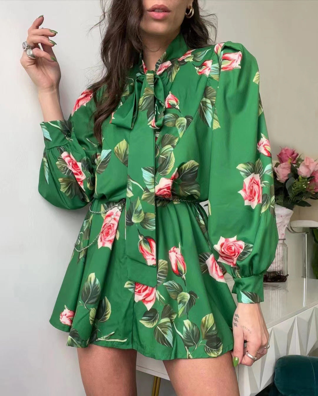 Ladies' floral dress with voluminous sleeves and bow Ivyshape